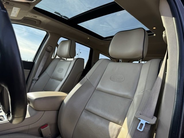 Used 2018 Jeep Grand Cherokee Overland image 8