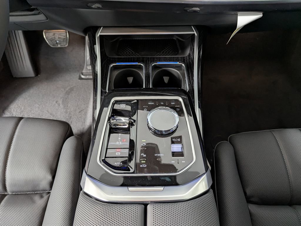 New 2026 BMW 760i xDrive w/ Luxury Rear Seating Package AWD/4WD image 37