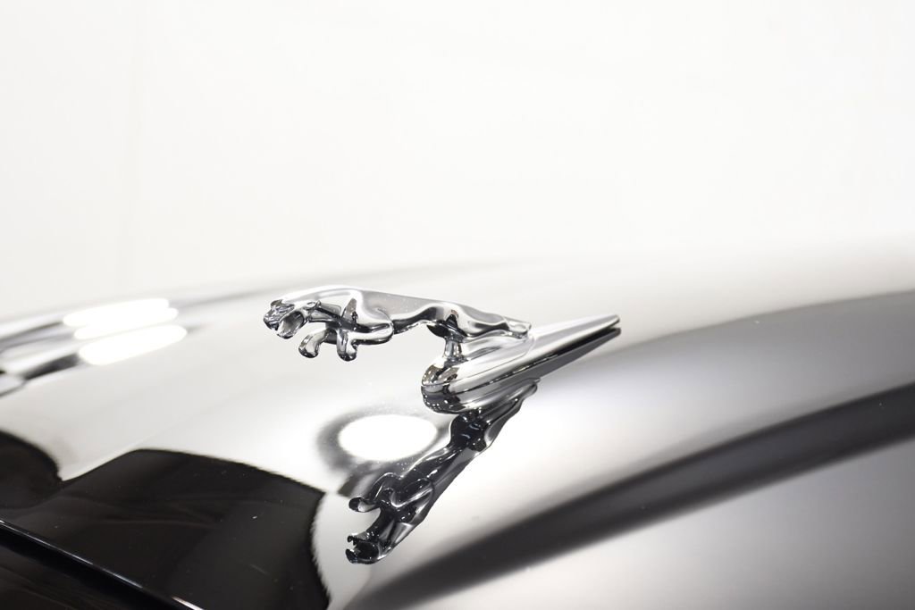 Used 2009 Jaguar XJ8 image 13