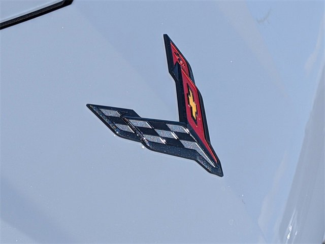 Used 2025 Chevrolet Corvette E-Ray w/ Stealth Interior Trim Package image 17
