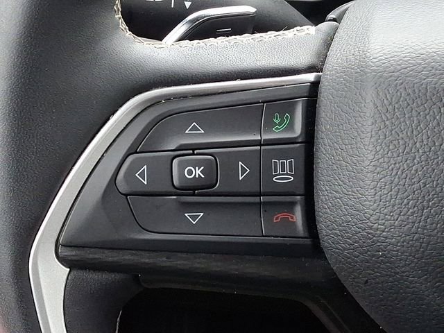 Used 2024 Jeep Grand Cherokee Laredo w/ Luxury Tech Group I image 21