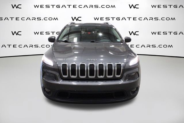 Used 2017 Jeep Cherokee Latitude w/ Comfort/Convenience Group image 4