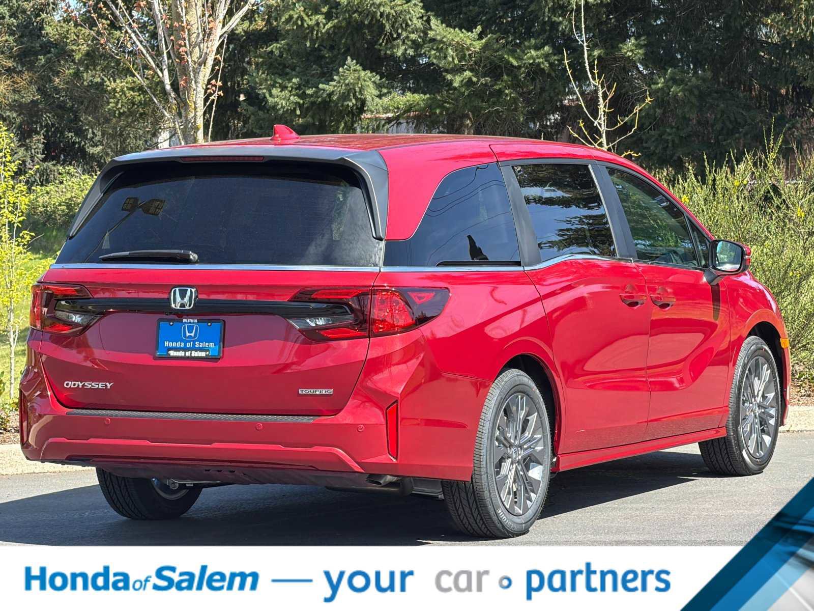 New 2026 Honda Odyssey Touring image 3
