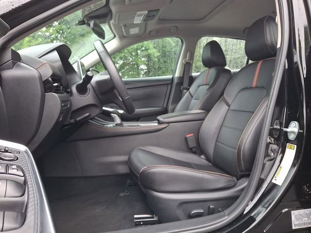 Used 2023 Nissan Sentra SR w/ SR Premium Package FWD image 13