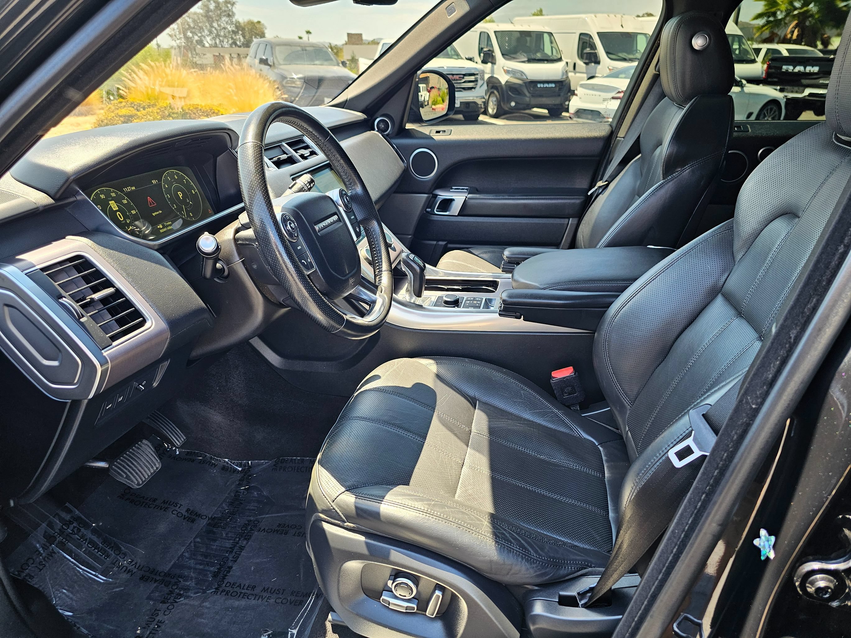 Used 2017 Land Rover Range Rover Sport HSE AWD/4WD image 16