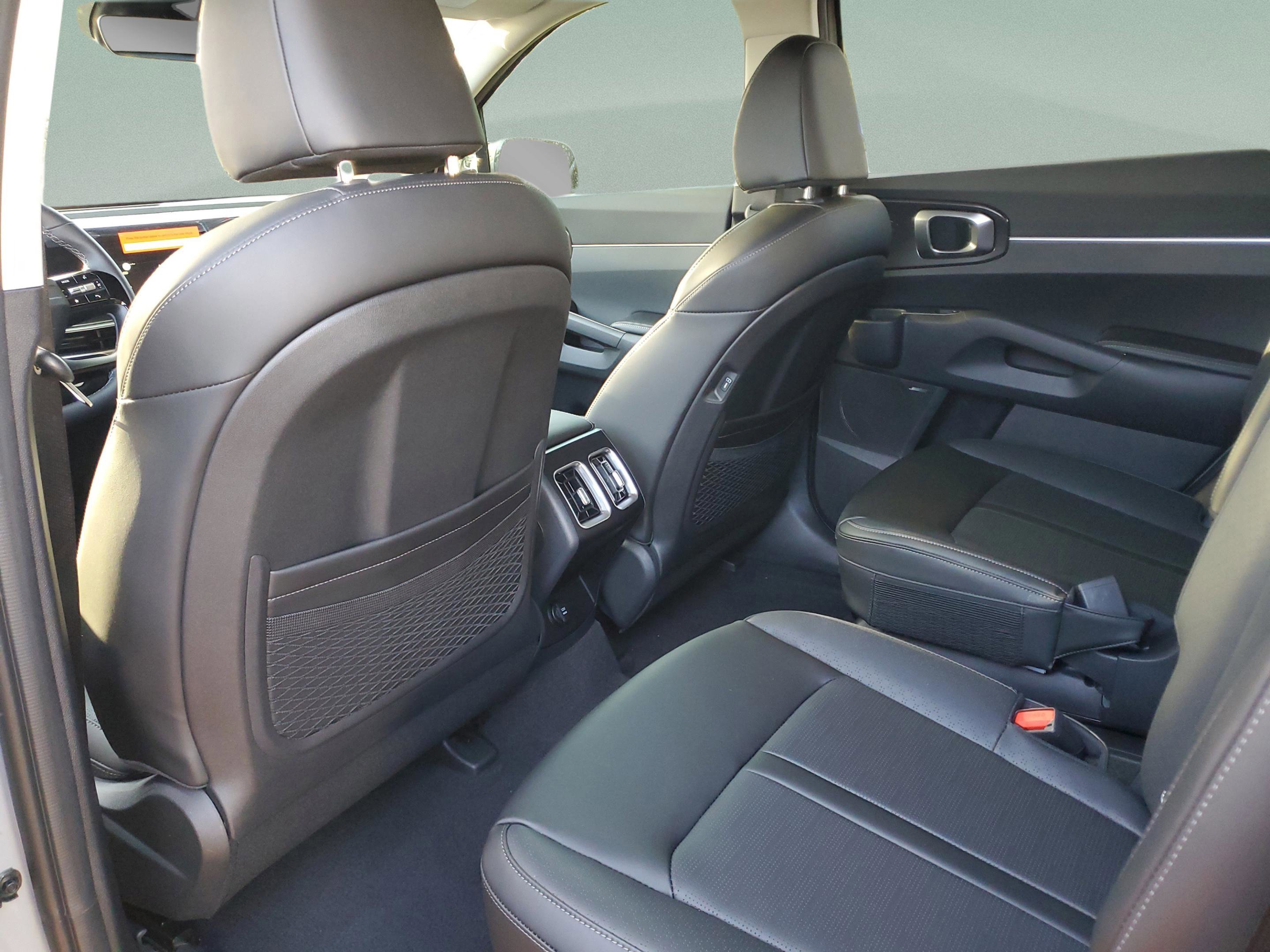 New 2026 Kia Sorento EX FWD image 8