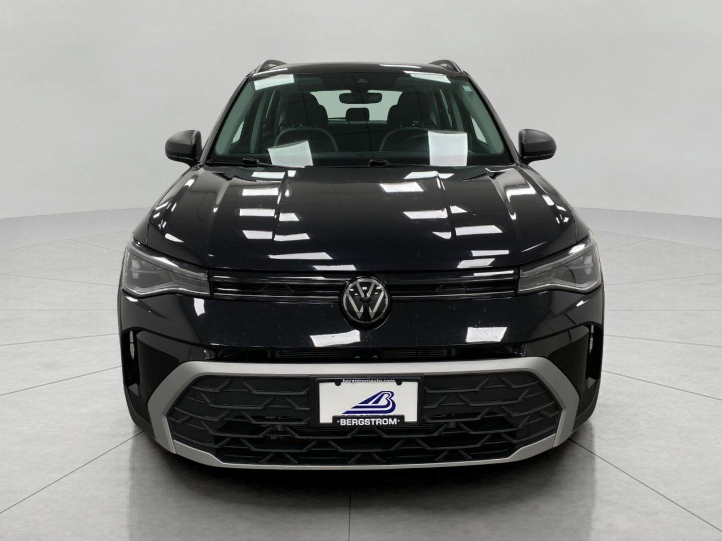 Used 2025 Volkswagen Taos S AWD/4WD image 10