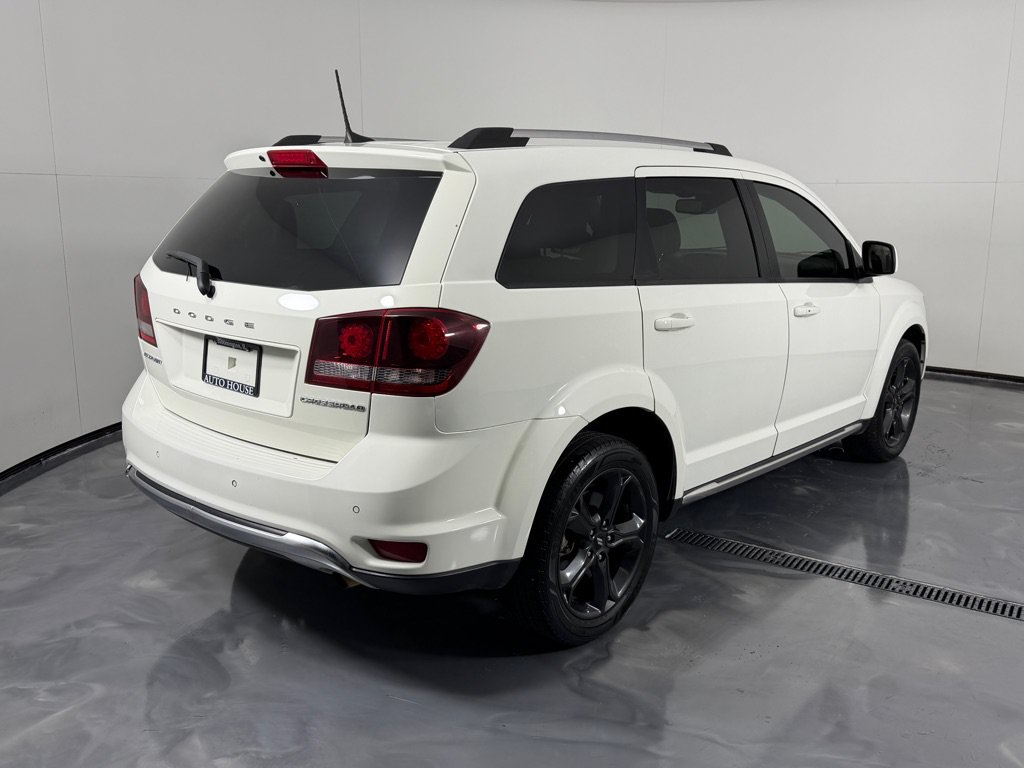 Used 2020 Dodge Journey Crossroad FWD image 5