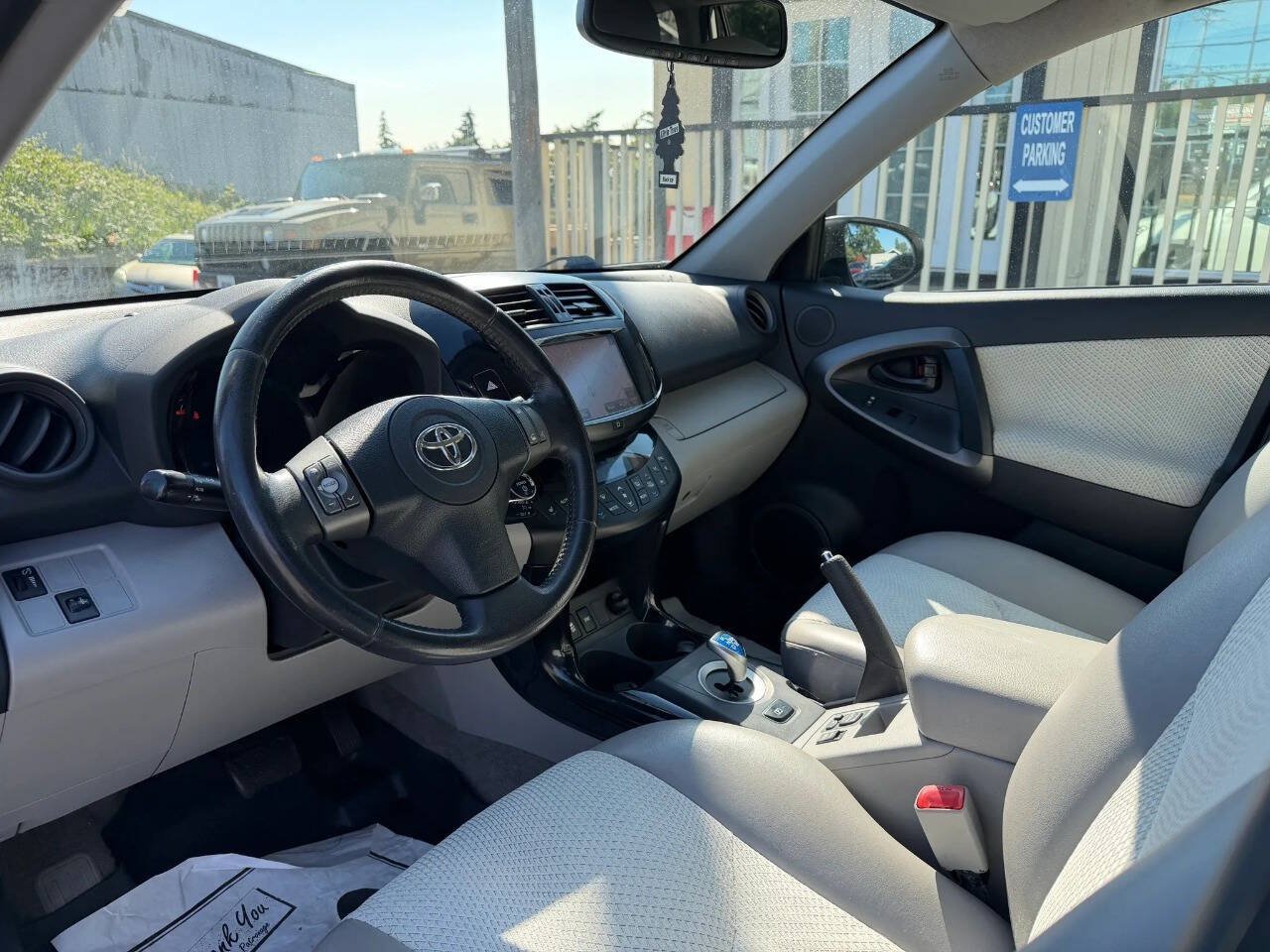 Used 2014 Toyota RAV4 EV FWD image 11