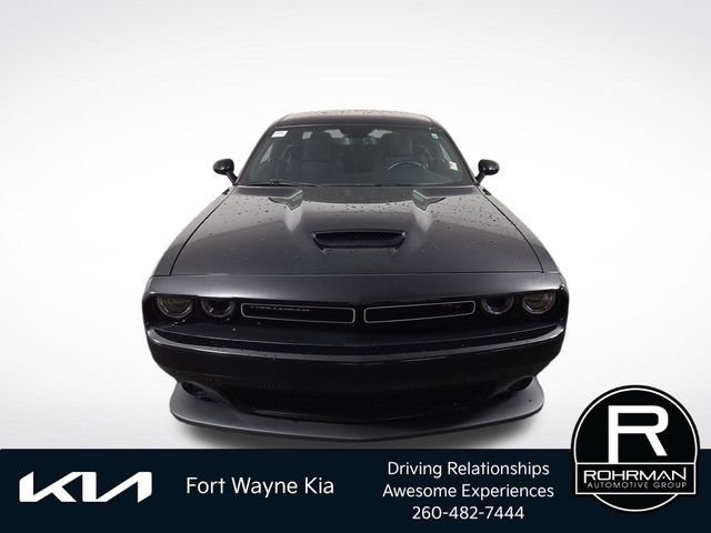 Used 2022 Dodge Challenger R/T RWD image 3