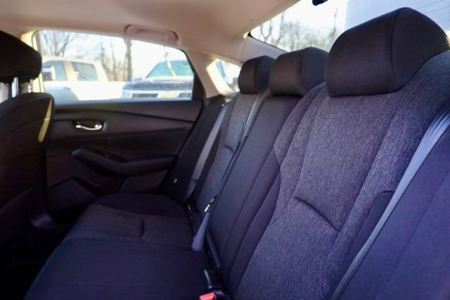 Used 2025 Honda Accord SE image 30