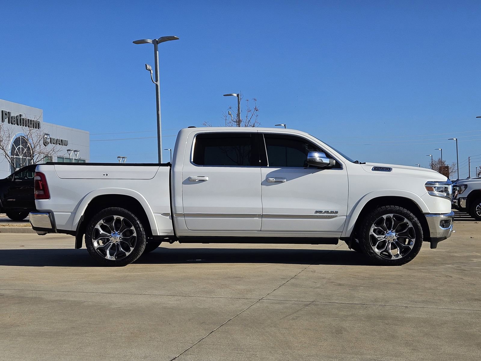Used 2023 RAM 1500 Limited w/ Trailer Tow Group image 7
