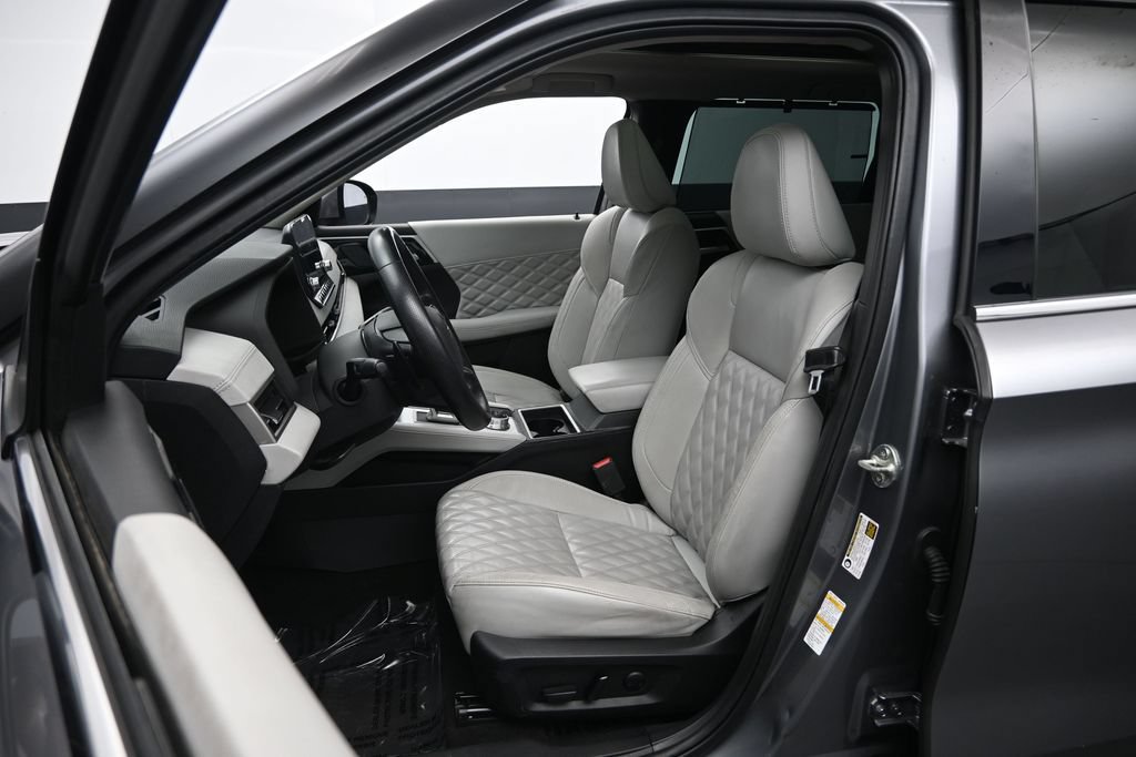 Used 2023 Mitsubishi Outlander SEL AWD/4WD image 20