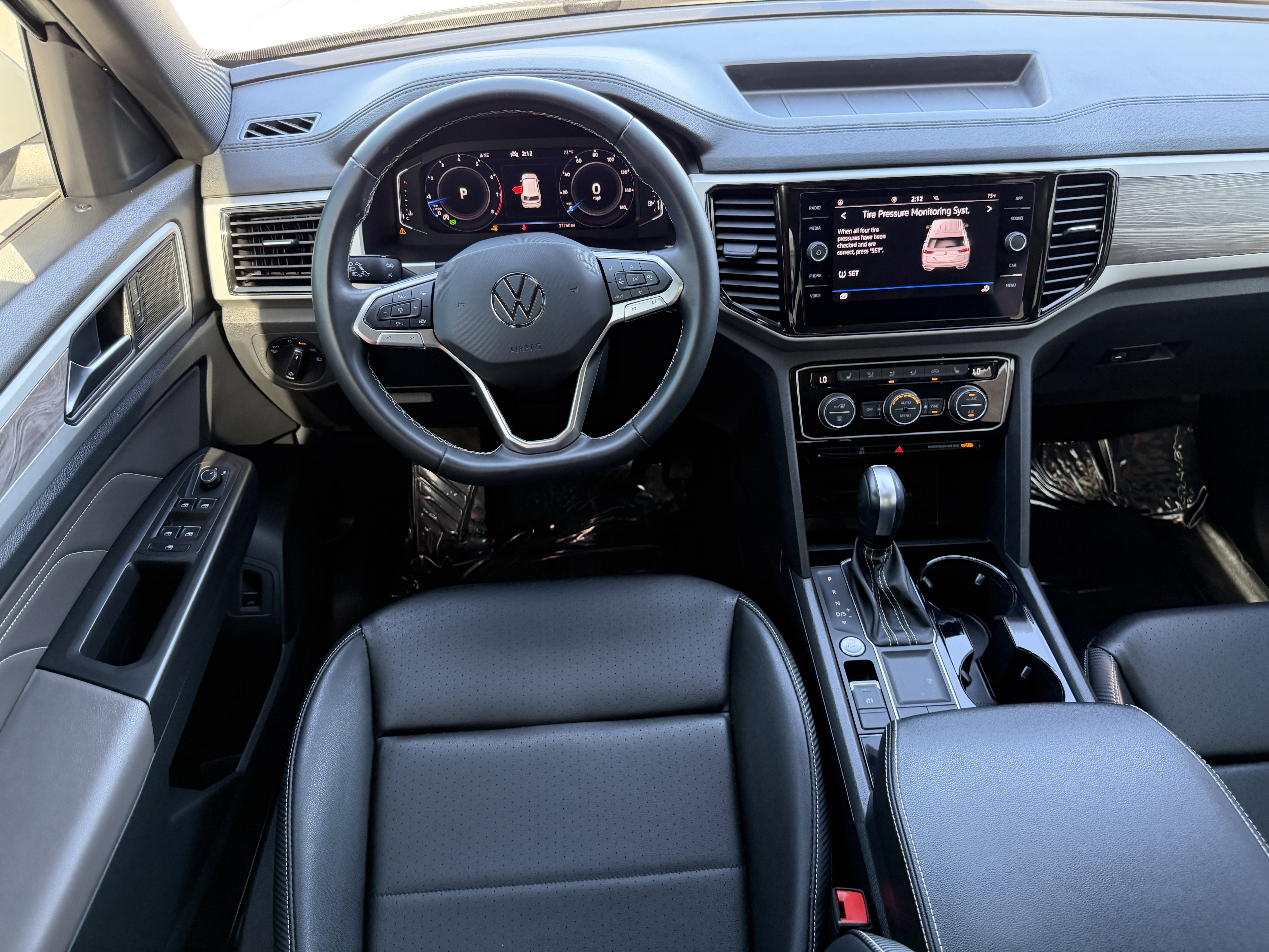 Certified 2023 Volkswagen Atlas Cross Sport SE w/ Panoramic Sunroof Package image 12