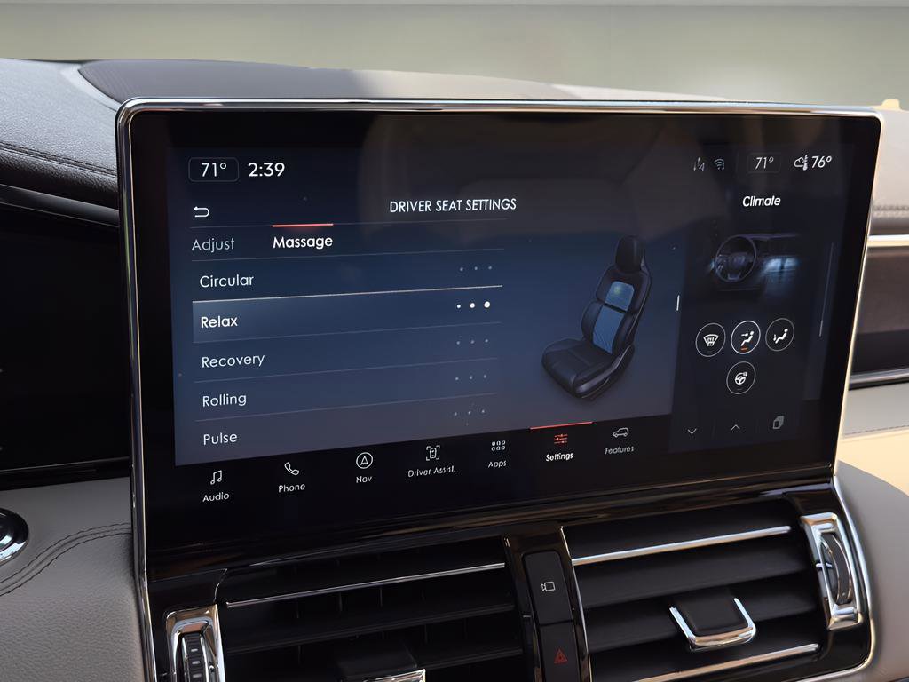 Used 2024 Lincoln Navigator L Reserve AWD/4WD image 15