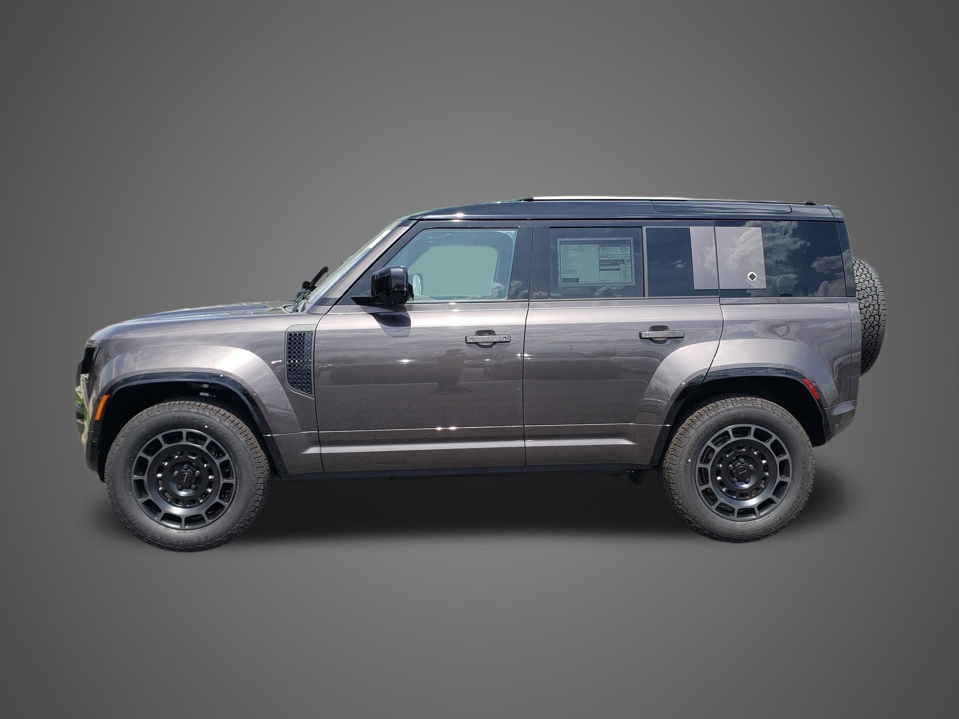 New 2026 Land Rover Defender 110 AWD/4WD image 8