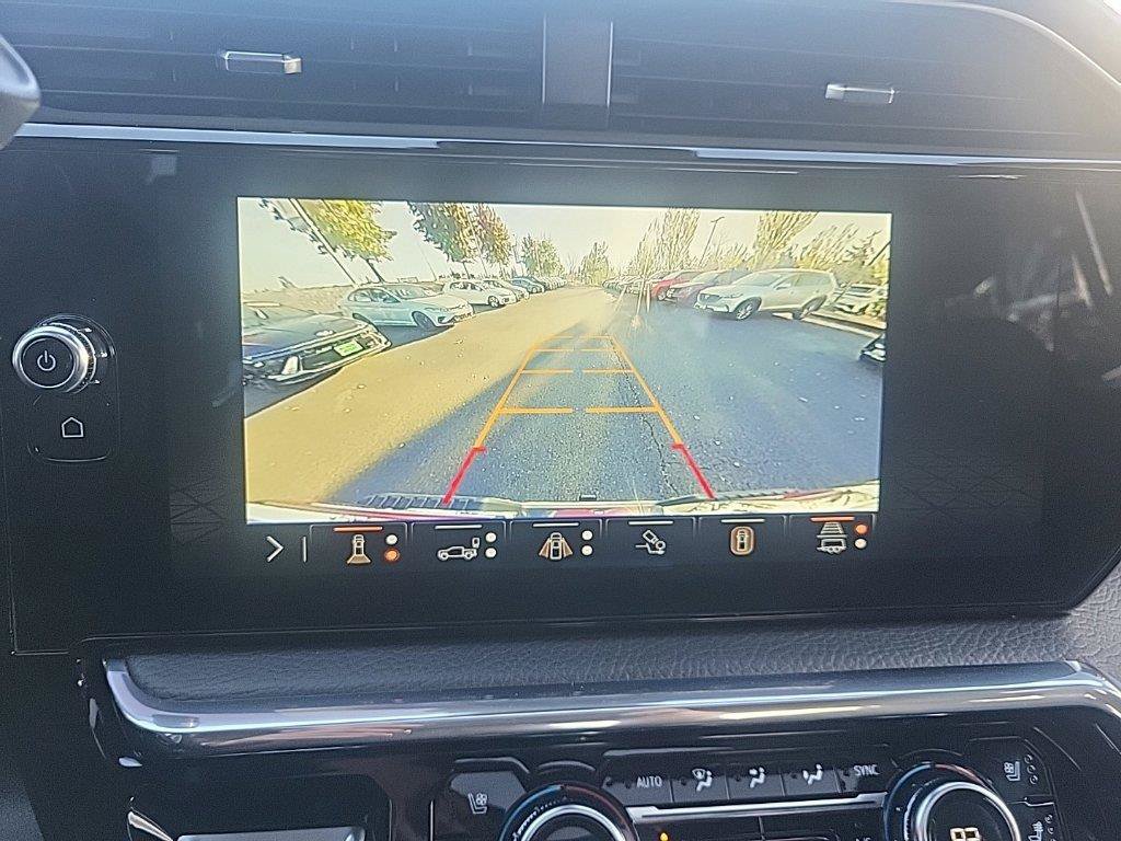 Used 2024 GMC Sierra 3500 Denali w/ Denali Reserve Package AWD/4WD image 26