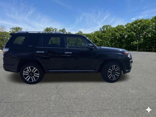 Used 2023 Toyota 4Runner Limited AWD/4WD image 7
