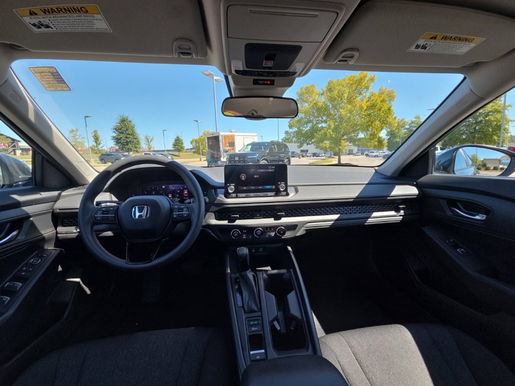 Used 2023 Honda Accord LX image 18