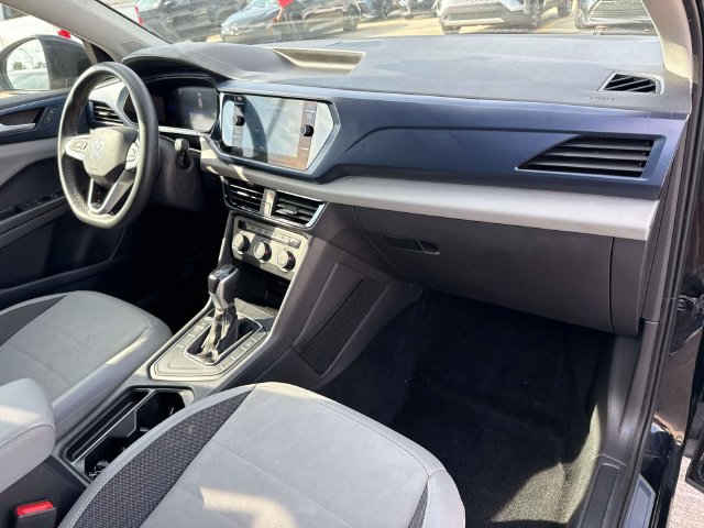 Used 2022 Volkswagen Taos SE FWD image 15