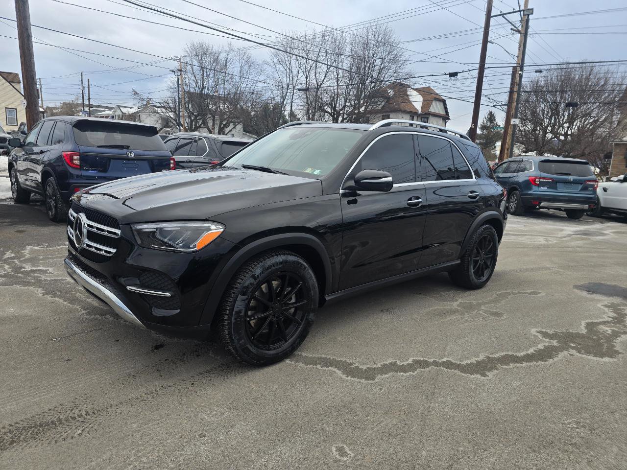 Used 2025 Mercedes-Benz GLE 350 4MATIC image 3