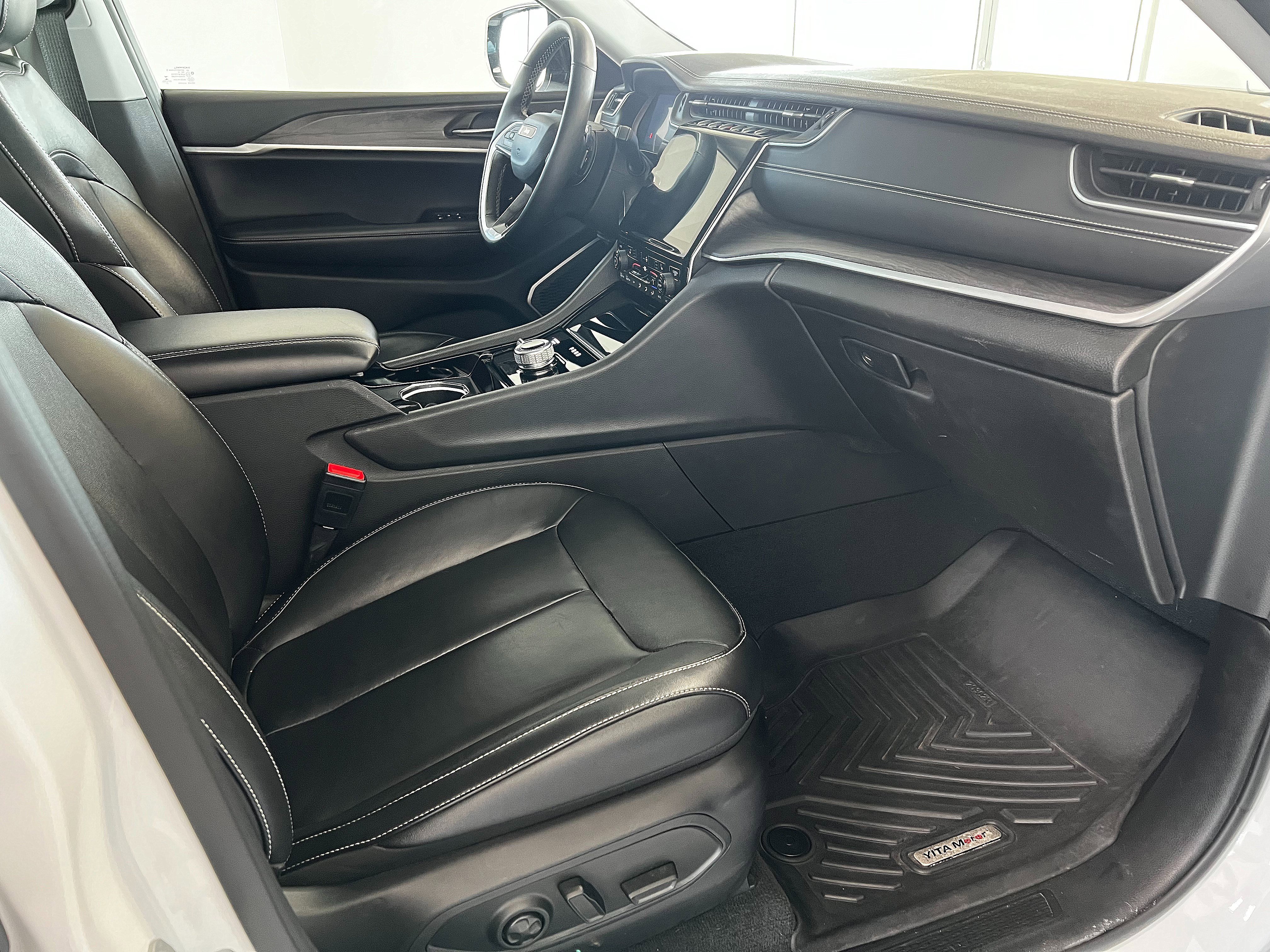 Used 2022 Jeep Grand Cherokee Limited w/ Trailer Tow Prep Group (B) image 28