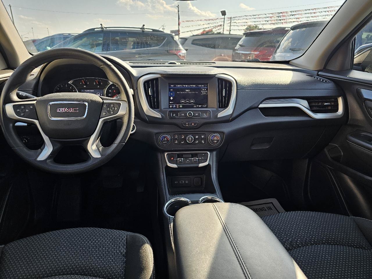 Used 2023 GMC Terrain SLE w/ Driver Convenience Package AWD/4WD image 3