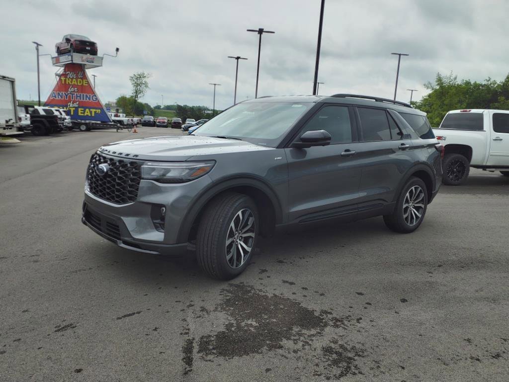 New 2025 Ford Explorer ST-Line w/ Premium Package image 7