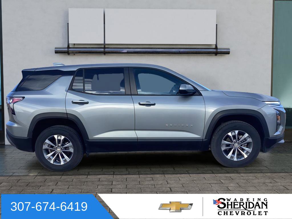 Used 2025 Chevrolet Equinox LT image 3