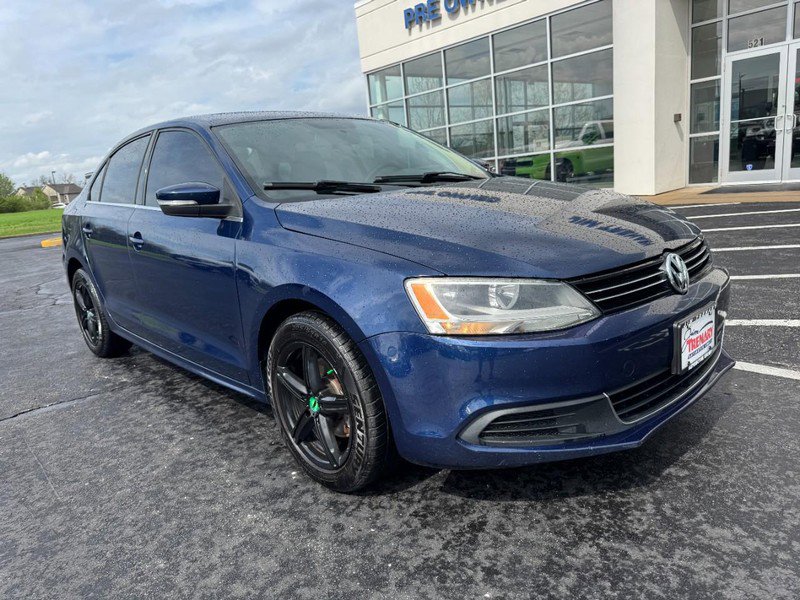 Used 2013 Volkswagen Jetta SE image 2