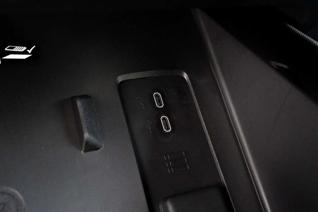 New 2025 Chevrolet Silverado EV LT image 21