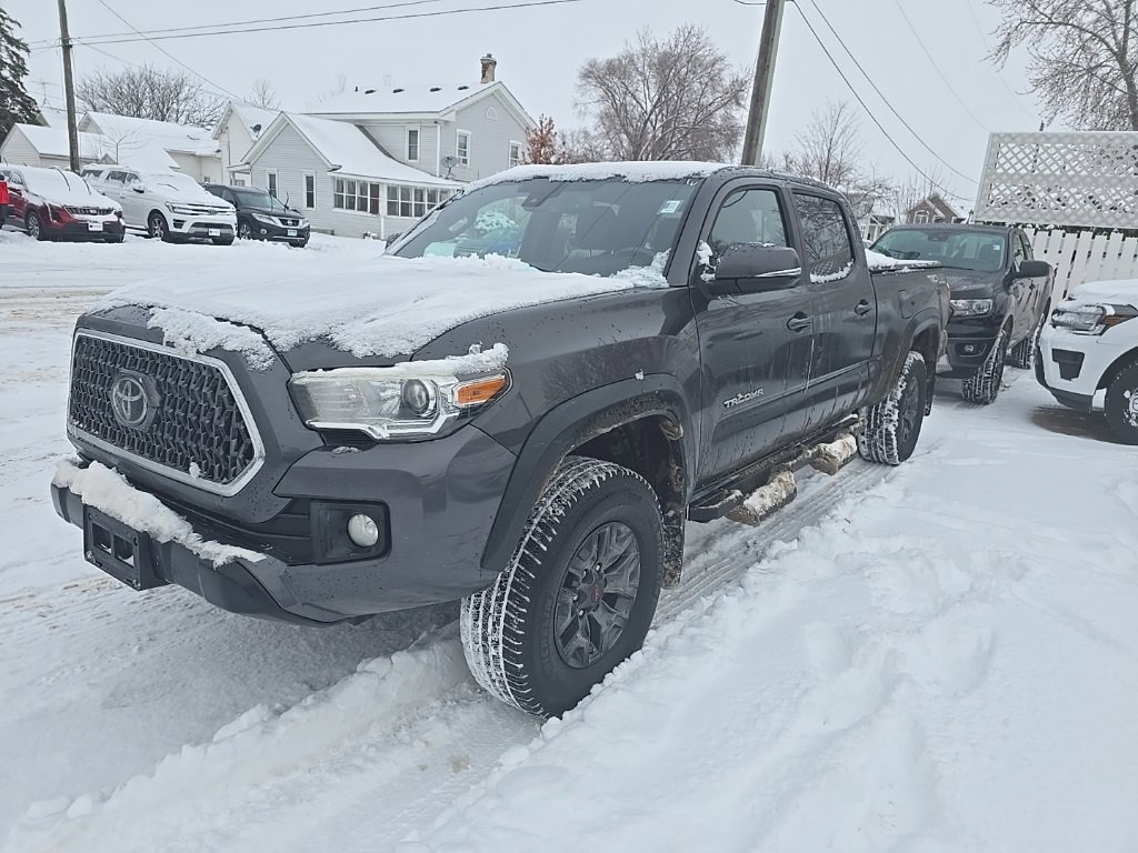 Used 2018 Toyota Tacoma TRD Off-Road image 1