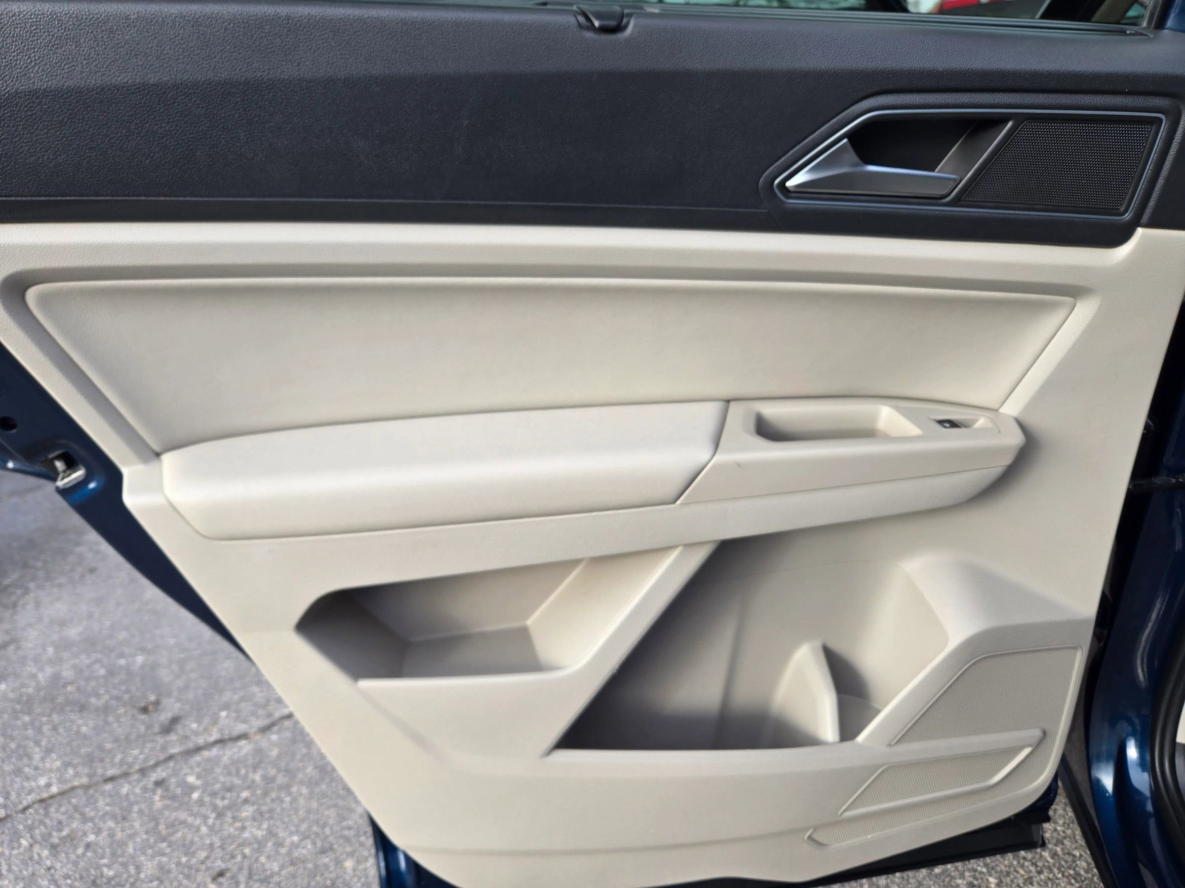 Used 2018 Volkswagen Atlas SE AWD/4WD image 48