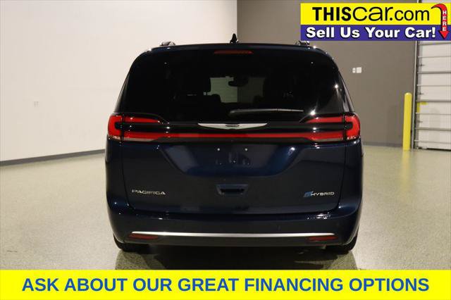 Used 2025 Chrysler Pacifica Pinnacle FWD image 7