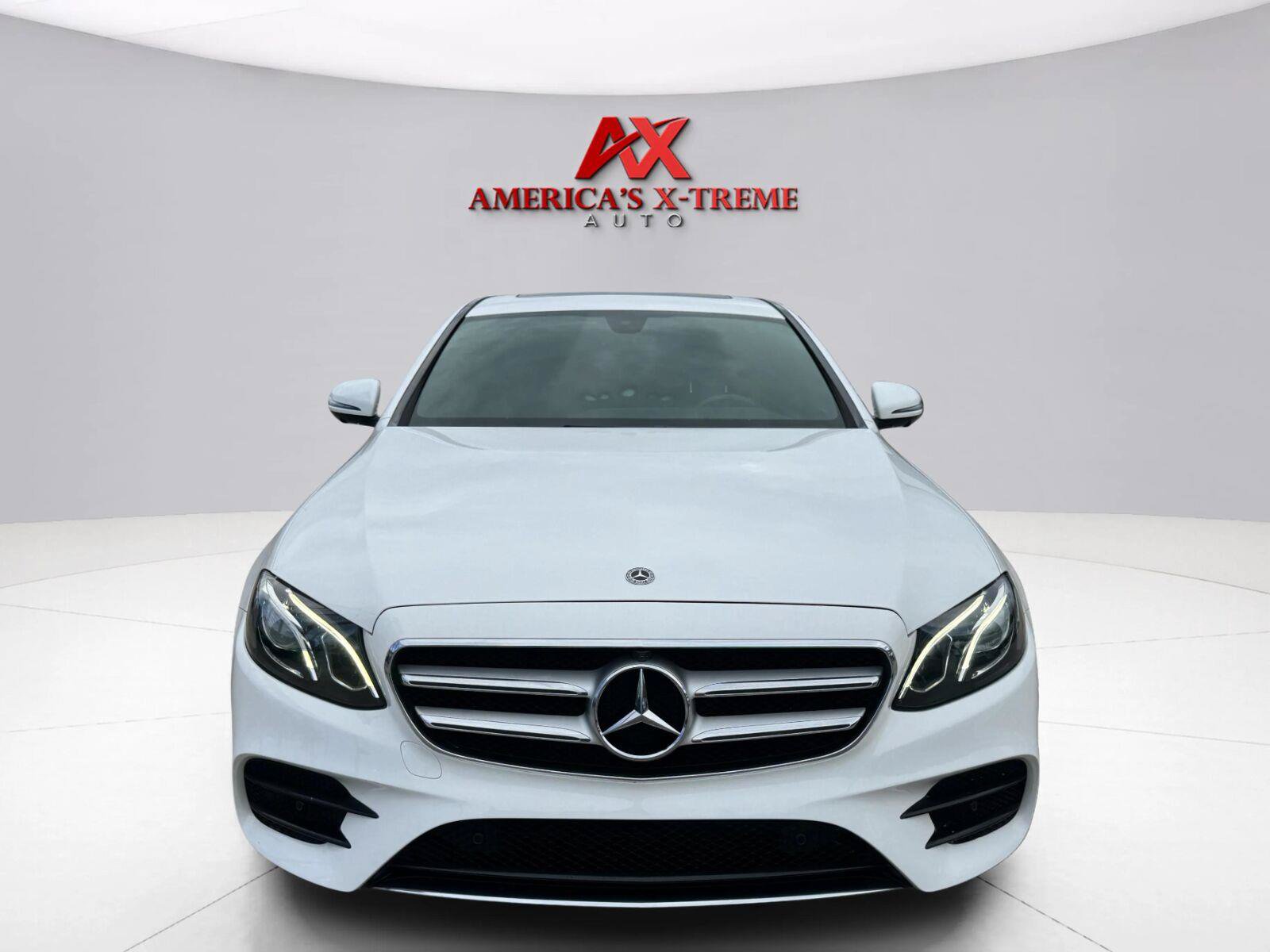 Used 2020 Mercedes-Benz E 350 4MATIC Sedan image 9