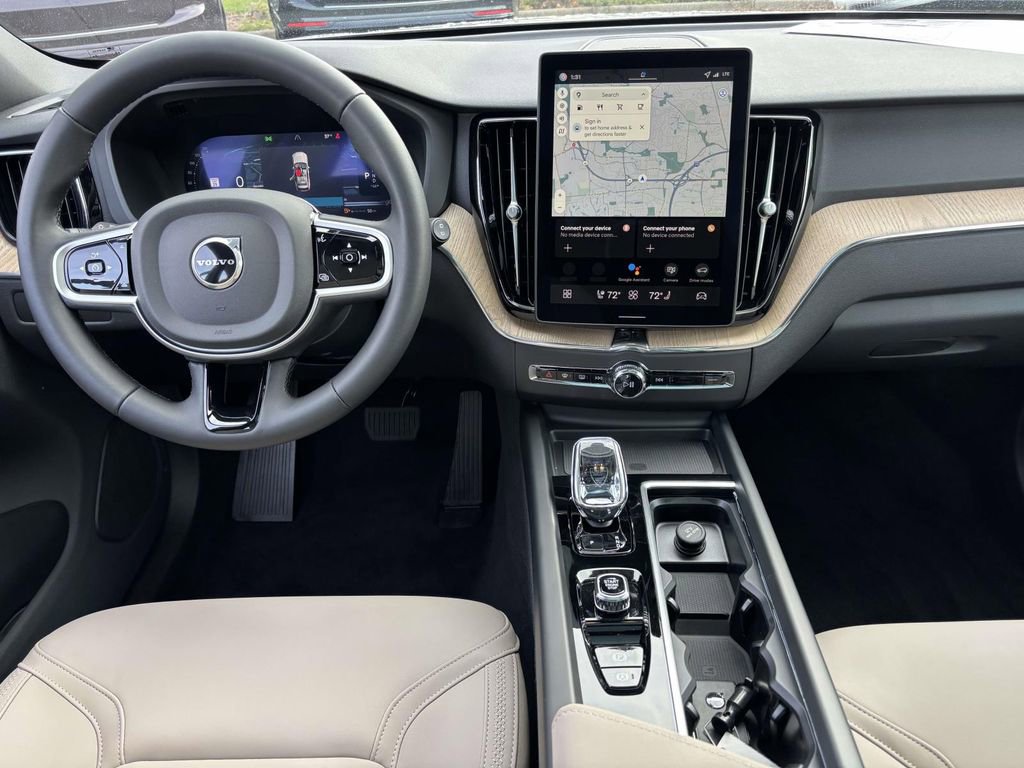 New 2026 Volvo XC60 B5 Plus w/ Protection Package Premier image 27