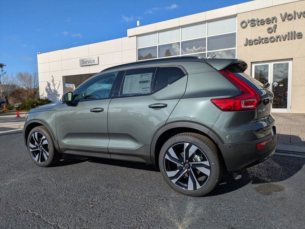 New 2026 Volvo XC40 B5 Ultra w/ Protection Package Premier AWD/4WD image 4