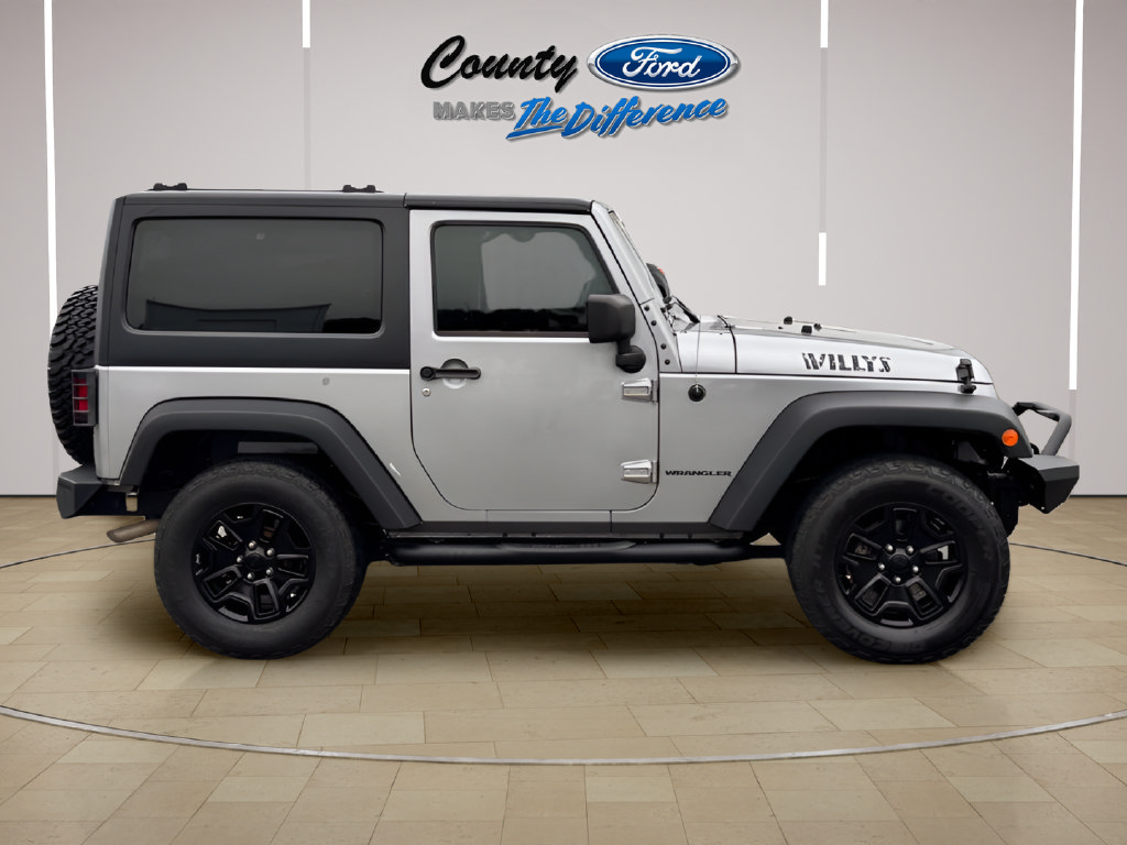 Used 2015 Jeep Wrangler Sport AWD/4WD image 3