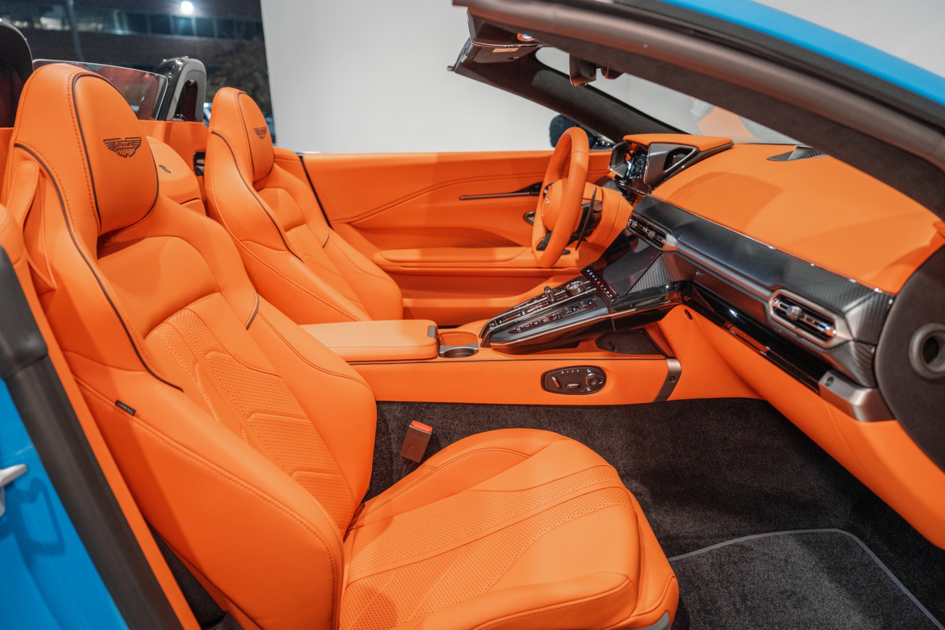 New 2026 Aston Martin V8 Vantage Roadster image 14