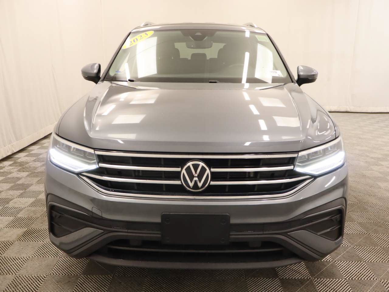 Certified 2023 Volkswagen Tiguan SE FWD image 4