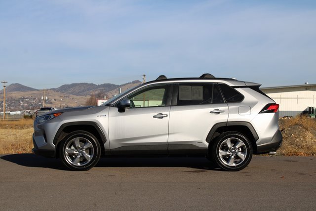 Used 2020 Toyota RAV4 Limited image 3
