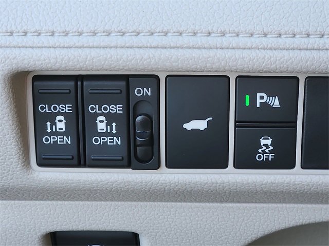 New 2026 Honda Odyssey Touring image 21