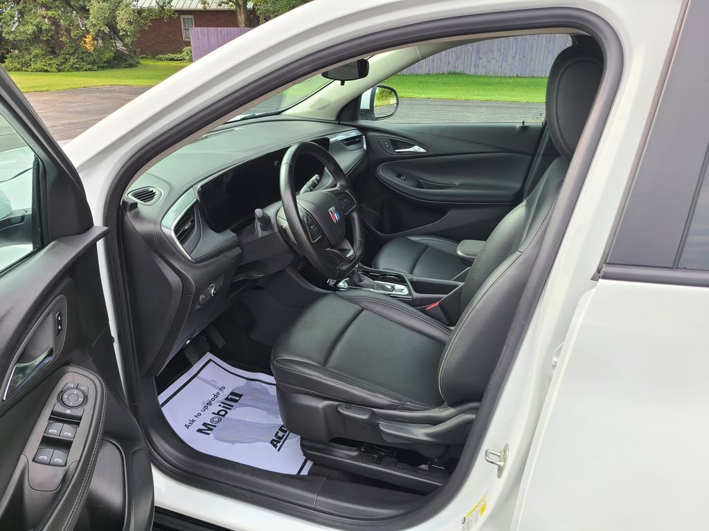 Used 2024 Buick Encore GX Sport Touring AWD/4WD image 21