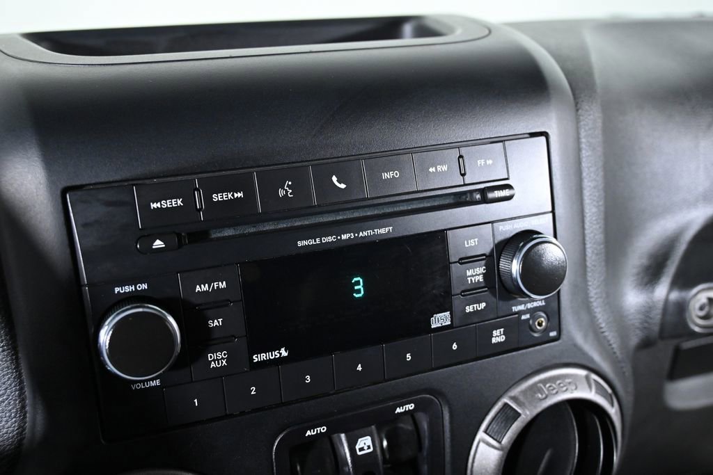 Used 2018 Jeep Wrangler Unlimited Sport S image 14