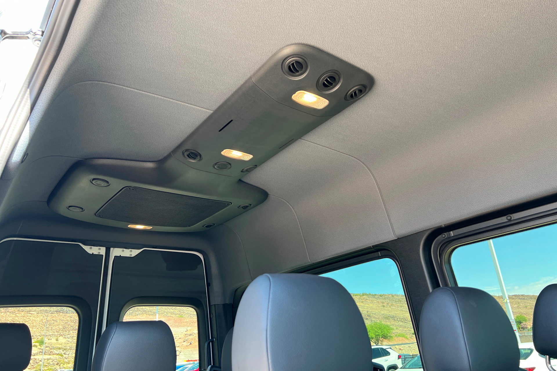 Used 2022 Mercedes-Benz Sprinter 2500 image 20