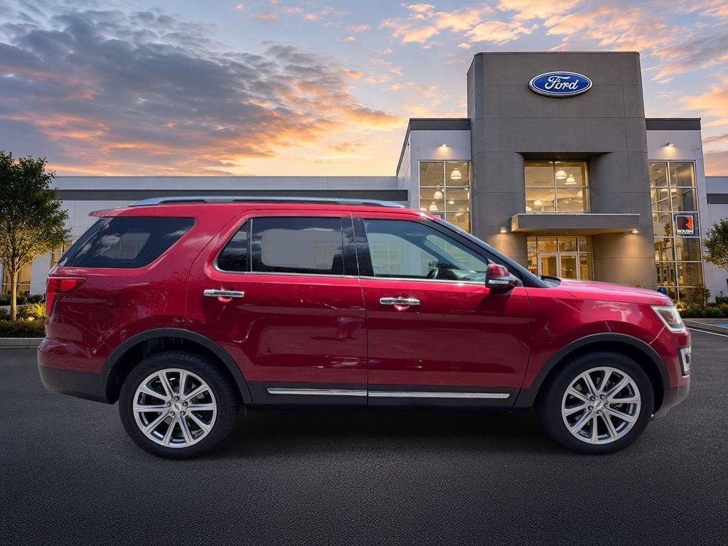 Certified 2017 Ford Explorer Limited AWD/4WD image 10