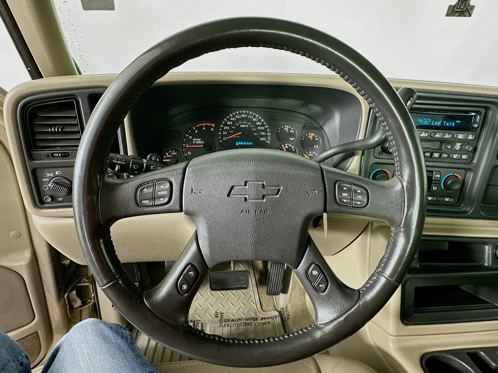 Used 2004 Chevrolet Silverado 3500 2WD Extended Cab w/ Heavy-Duty Power Package image 12