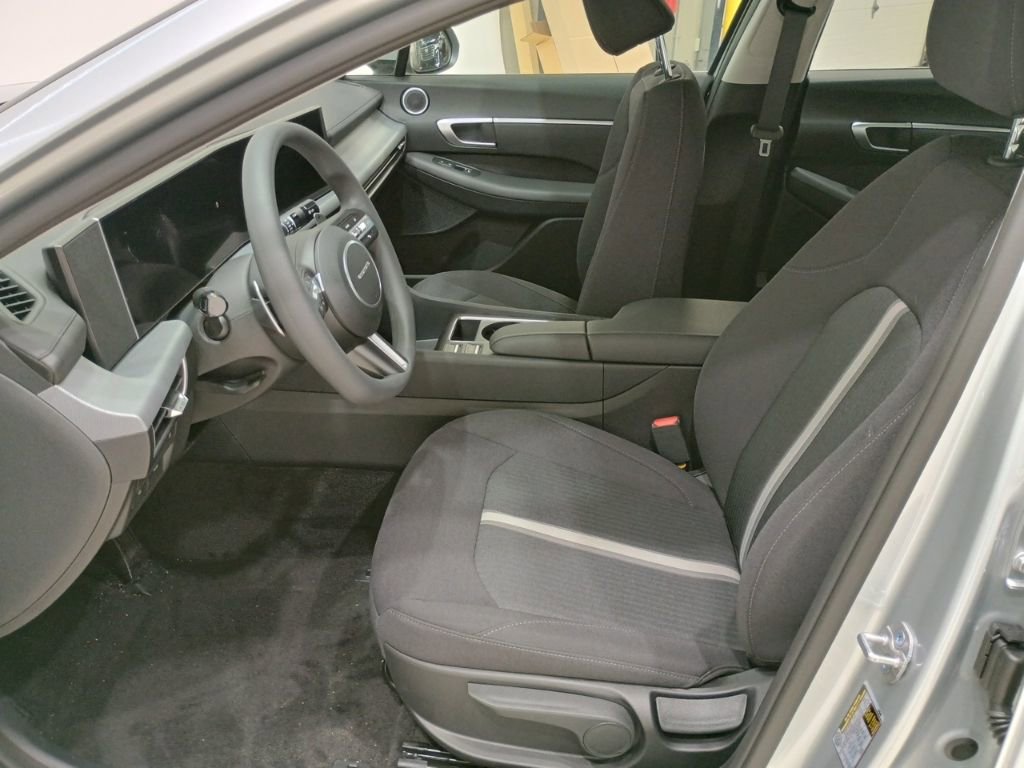 New 2026 Hyundai Sonata Blue FWD image 11