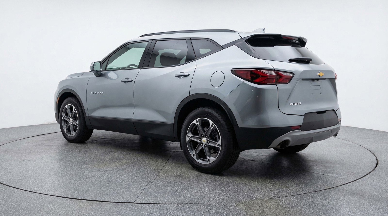 Used 2025 Chevrolet Blazer LT FWD image 6