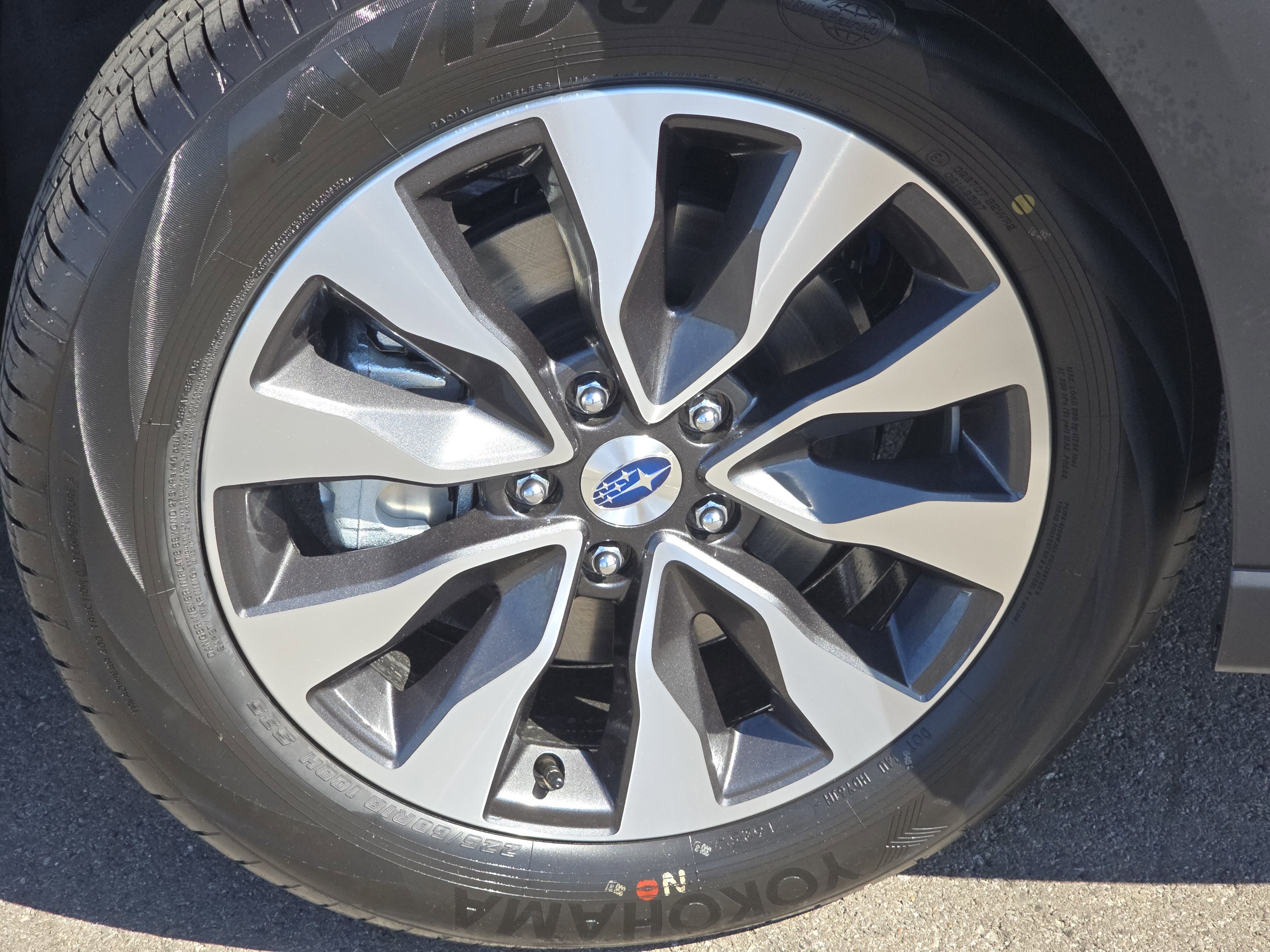 New 2025 Subaru Outback Limited image 16